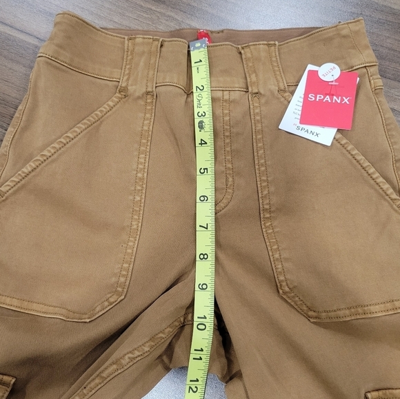 SPANX Women's Stretch Twill Ankle Cargo Pant in Honey Glow Size S - Picture 8 of 13